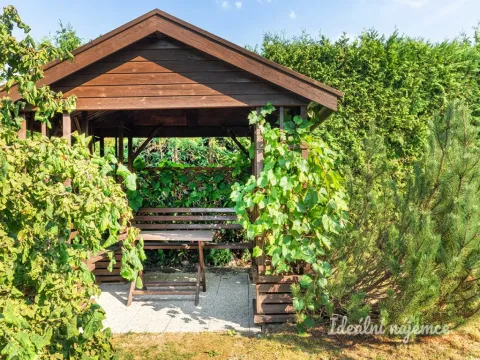 Pronájem bytu 4+kk, Praha - Satalice, Kemrova, 141 m2