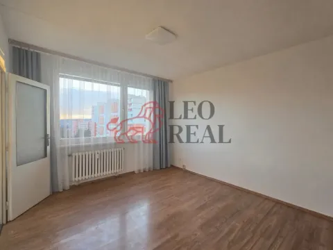 Pronájem bytu 1+kk, Praha - Troja, Mazurská, 30 m2