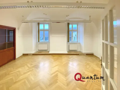 Pronájem kanceláře, Praha - Hradčany, Loretánské náměstí, 26 m2
