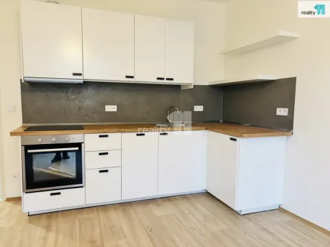 Pronájem bytu 3+kk, Praha - Žižkov, Biskupcova, 75 m2