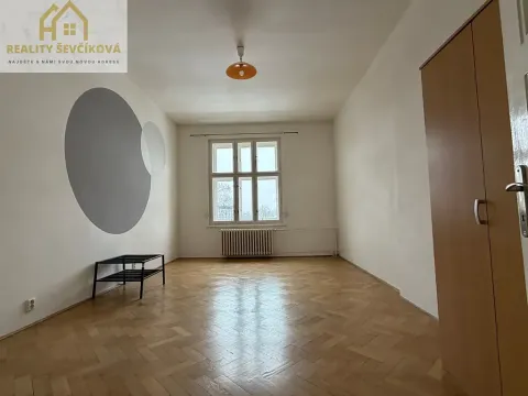 Pronájem bytu 2+1, Hradec Králové, Smetanovo nábřeží, 90 m2
