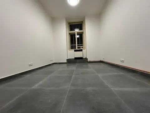 Pronájem kanceláře, Praha - Holešovice, Haškova, 16 m2