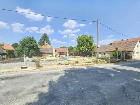 Prodej pozemku pro bydlení, Slatina, 5474 m2