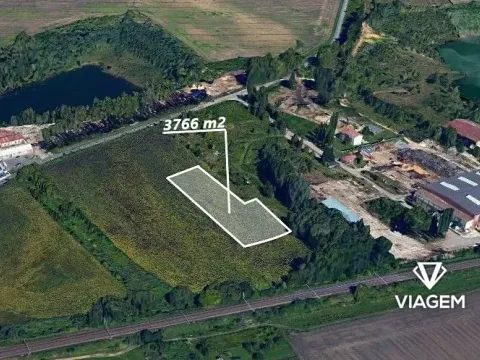 Prodej pole, Hodonín, 3766 m2