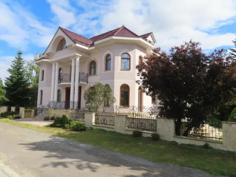 Prodej vily, Praha - Klánovice, Černilovská, 600 m2