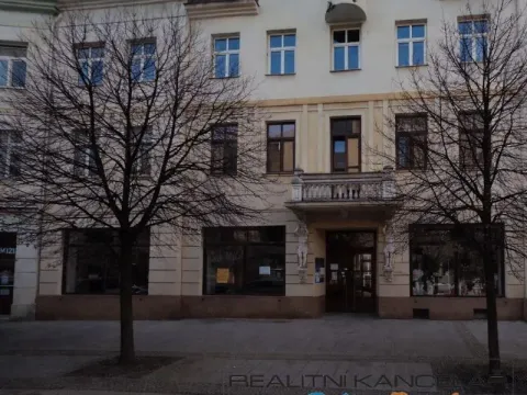 Pronájem obchodního prostoru, Přerov - Přerov I-Město, Žerotínovo nám., 108 m2