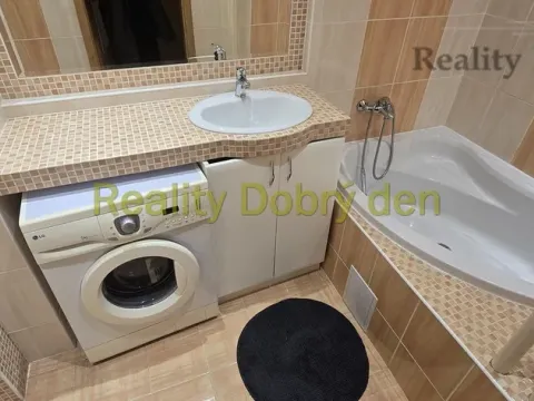 Pronájem bytu 1+1, Bruntál, Na Nábřeží, 39 m2