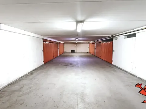 Pronájem garáže, Praha - Kamýk, Pšenčíkova, 17 m2