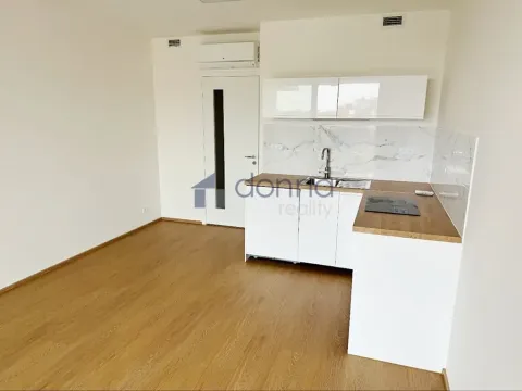 Pronájem bytu 1+kk, Praha, Šrámkové, 35 m2
