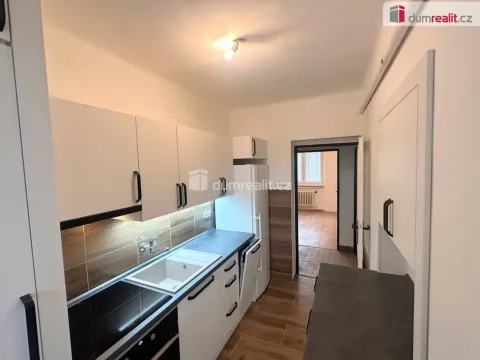 Prodej bytu 4+1, Starý Kolín - Bašta, B. Smetany, 75 m2