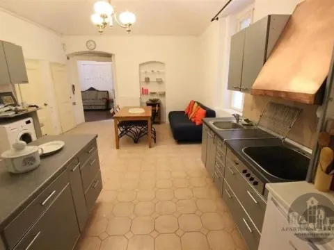 Pronájem bytu 2+kk, Praha - Nové Město, Ječná, 60 m2