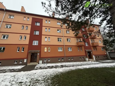 Pronájem bytu 2+1, Hodonín, nám. B. Martinů, 61 m2
