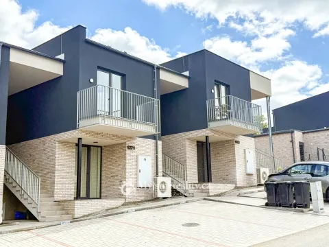 Pronájem bytu 1+kk, Zlín, Pod Hradem I, 31 m2