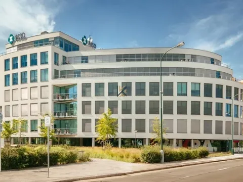 Pronájem obchodního prostoru, Praha - Smíchov, Svornosti, 346 m2