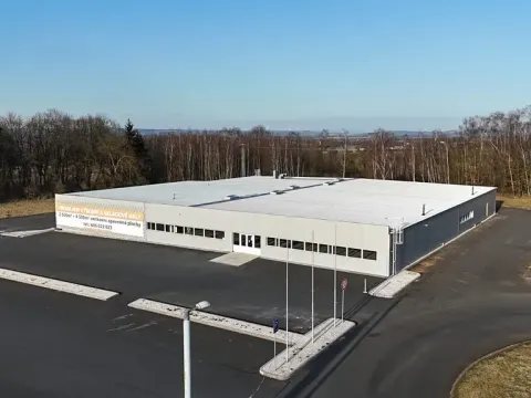Pronájem výrobních prostor, Cheb, 2435 m2
