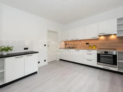 Pronájem bytu 1+1, Trutnov, 45 m2