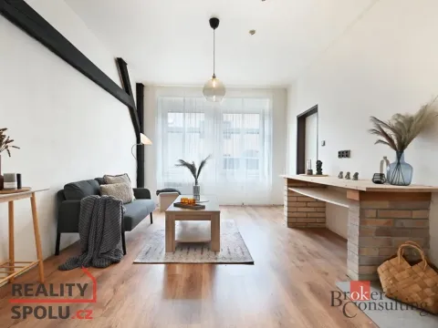 Prodej bytu 3+1, Beroun - Beroun-Zavadilka, Husova, 58 m2