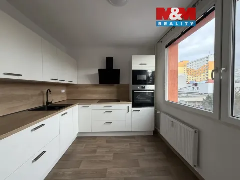 Pronájem bytu 2+1, Chomutov, Holešická, 62 m2