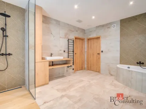Prodej rodinného domu, Turnov - Bukovina, 450 m2