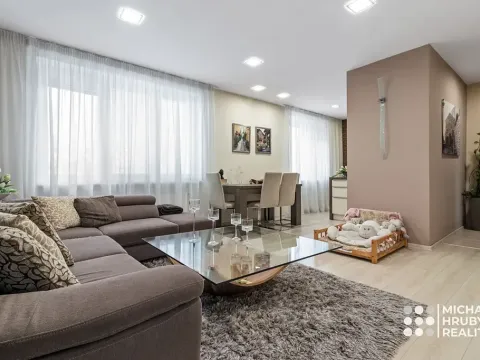 Prodej bytu 2+kk, Ostrava, Vrázova, 79 m2