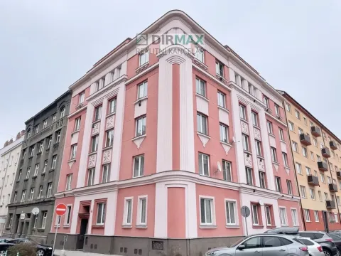 Pronájem bytu 3+kk, Plzeň - Jižní Předměstí, Vrchlického, 70 m2