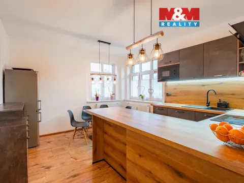 Prodej bytu 3+1, Vyšší Brod, Poschoďová, 92 m2