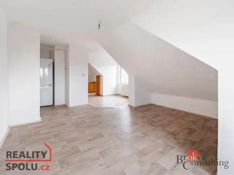 Pronájem bytu 2+kk, Třeboň - Třeboň II, Táboritská, 52 m2