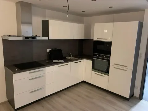 Pronájem bytu 2+kk, Pardubice - Zelené Předměstí, Pod Vinicí, 67 m2