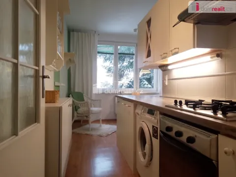 Pronájem bytu 2+1, Karlovy Vary - Bohatice, Lomená, 61 m2