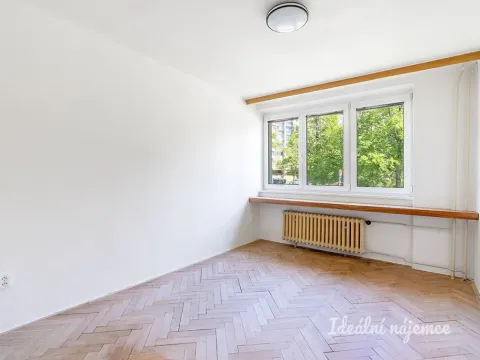 Pronájem bytu 2+1, Praha - Kobylisy, Čumpelíkova, 57 m2