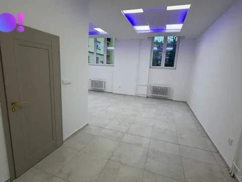 Pronájem obchodního prostoru, Český Těšín, náměstí ČSA, 70 m2