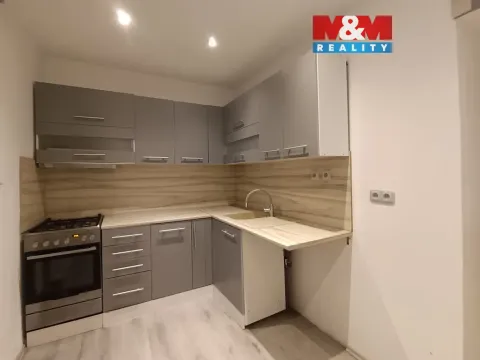 Pronájem bytu 2+1, Ostrava - Poruba, Francouzská, 52 m2