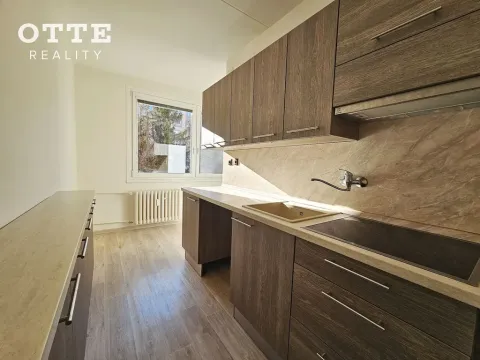 Pronájem bytu 2+1, Plzeň, Komenského, 55 m2