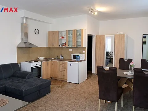 Pronájem bytu 2+kk, Hradec Králové - Nový Hradec Králové, Pod Zámečkem, 48 m2