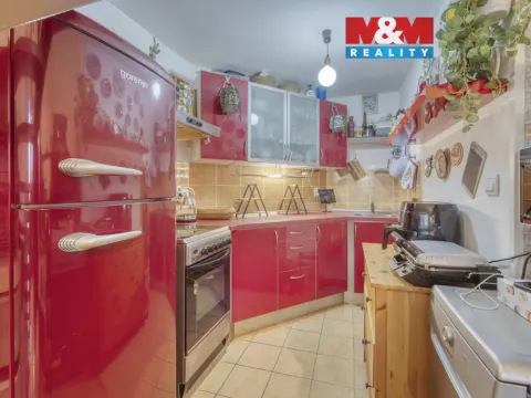 Prodej bytu 3+kk, Šestajovice, Komenského, 78 m2