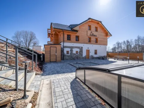Prodej bytu 2+kk, Horní Planá - Hůrka, 48 m2