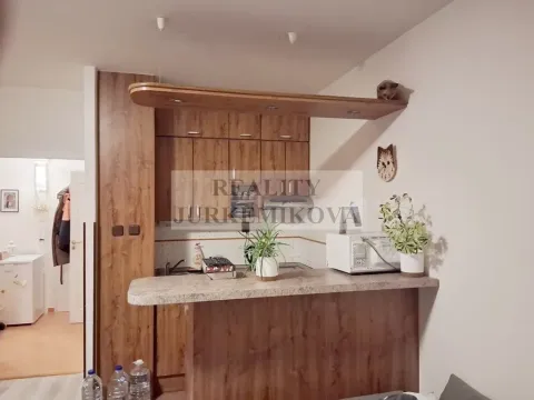 Pronájem bytu 2+kk, Praha - Modřany, Urbánkova, 49 m2