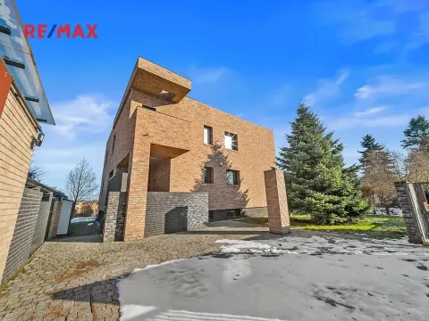 Prodej vily, Praha - Klánovice, Zádražanská, 330 m2