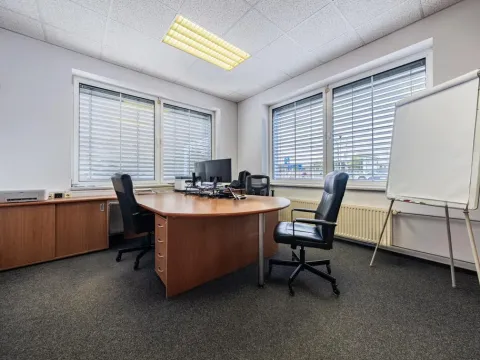 Pronájem kanceláře, Vestec, Vídeňská, 51 m2