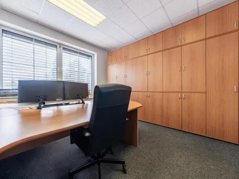Pronájem kanceláře, Vestec, Vídeňská, 22 m2