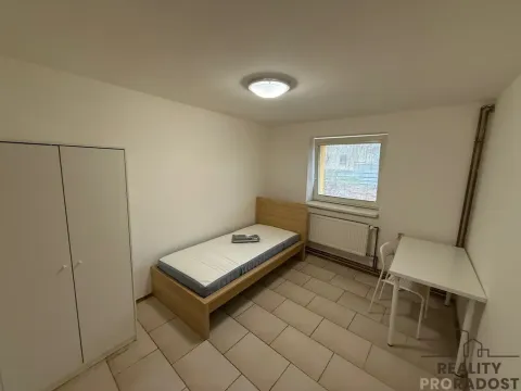 Pronájem pokoje, Pohořelice, Lidická, 12 m2