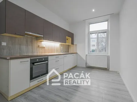 Prodej bytu 3+1, Přerov, Sušilova, 95 m2