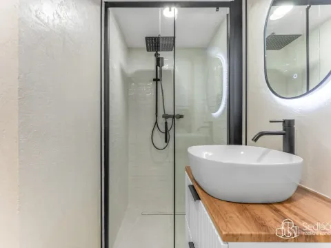 Prodej atypického bytu, Praha - Nusle, U Jezerky, 39 m2