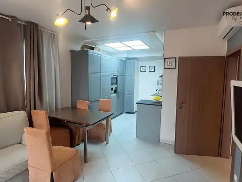 Pronájem bytu 2+kk, Praha - Vysočany, Pod Harfou, 55 m2