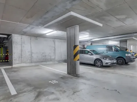 Pronájem garážového stání, Praha - Žižkov, Olgy Havlové, 5 m2