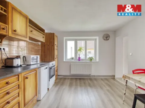 Prodej rodinného domu, Lnáře, 205 m2