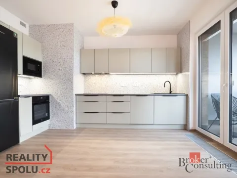 Pronájem bytu 2+kk, Praha - Hloubětín, Domalípova, 66 m2