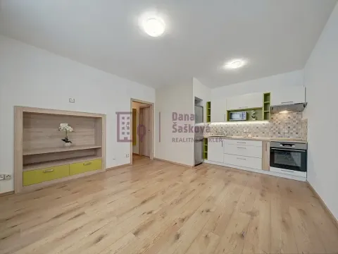 Pronájem bytu 2+kk, Jindřichův Hradec, Nušlova, 40 m2