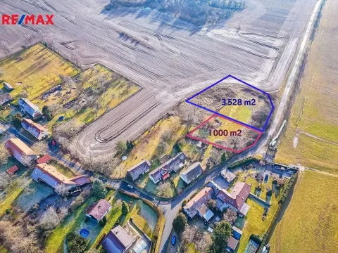 Prodej pole, Bukovany, 3528 m2