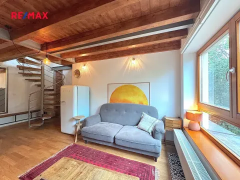 Pronájem bytu 2+kk, Praha - Smíchov, Hořejší nábřeží, 44 m2